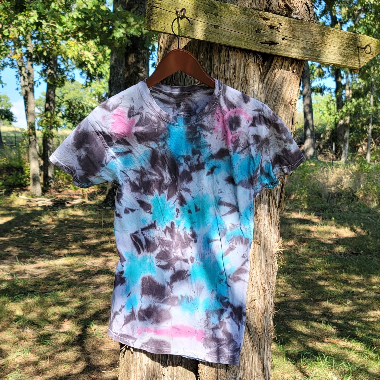 Cyberpunk Spill Tie Dye Tee Shirt - Medium - Hypno Monkey