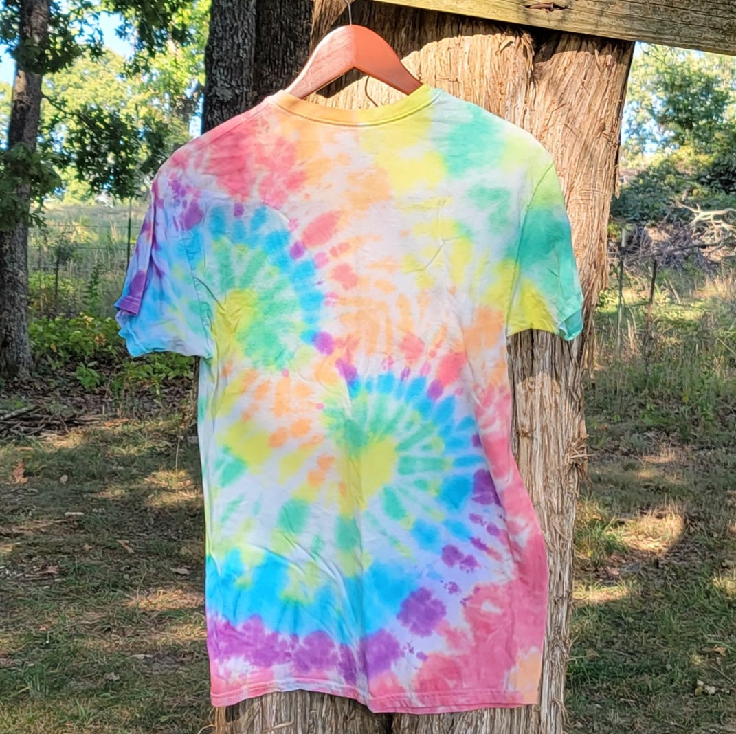 Rainbow Heart Tie Dye Tee Shirt - Medium - Hypno Monkey